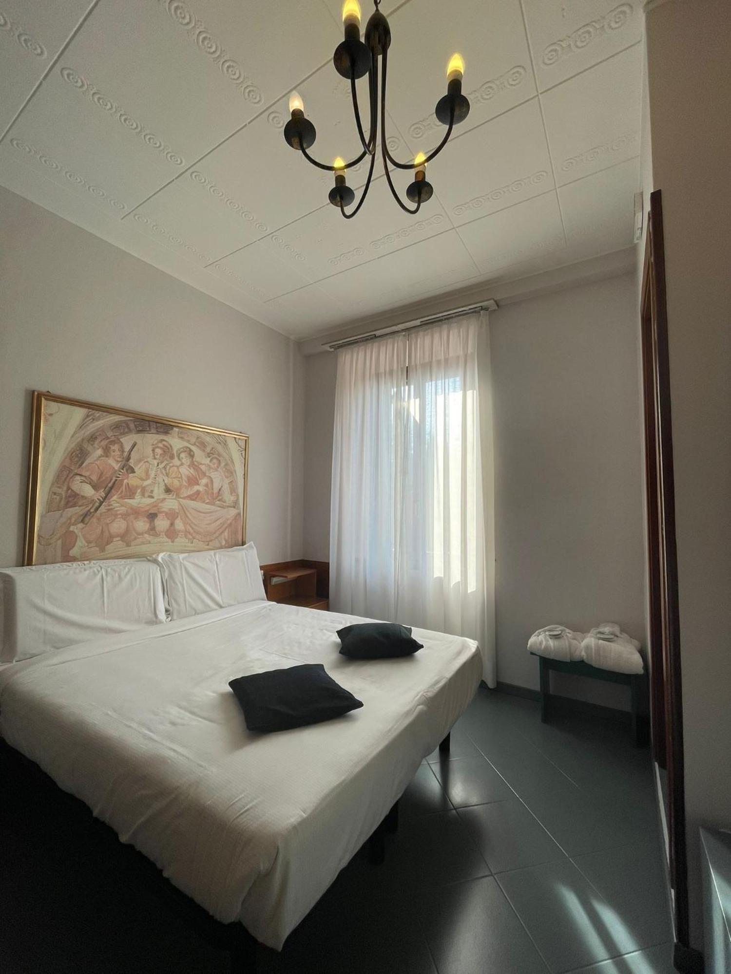 Hotel La Bussola Cittiglio Extérieur photo