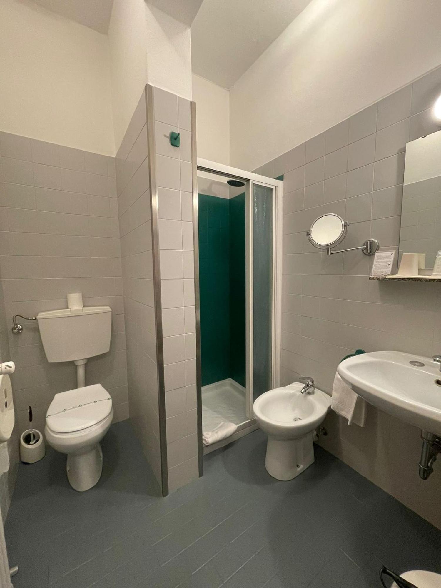 Hotel La Bussola Cittiglio Extérieur photo