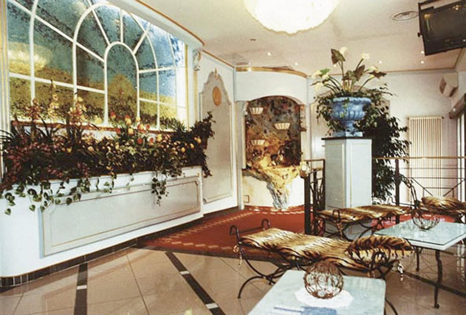 Hotel La Bussola Cittiglio Extérieur photo